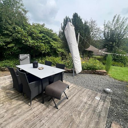 Moderne Familienfreundliche Wohnung Am Waldrand Von Pruem Mit Terrasse Exterior photo
